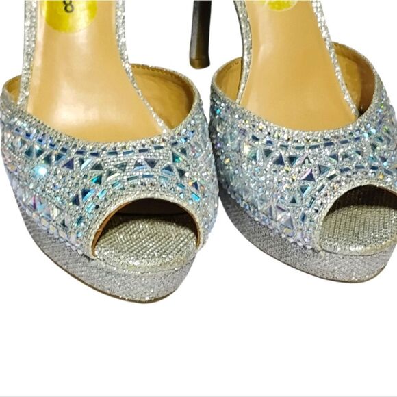 Glamorous Thalia Sodi Women's Chace Platform Peep Toe Pumps Size 8 - Picture 2 of 8